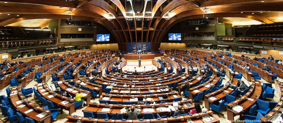 Кризисная группа и правозащитники обратились в Бюро ПАСЕ с требованием проверить высказывания Кутаева. Секретариат ПАСЕ приостановил его членство в платформе для диалога, документы переданы на рассмотрение президиума.