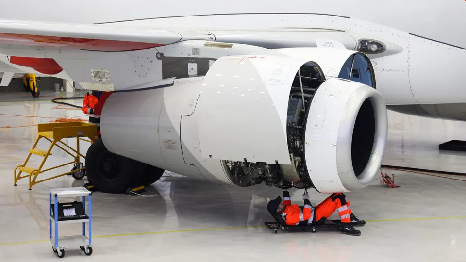 Сроки получения сертификата типа для российского двигателя ПД‑8, предназначенного для импортозамещённого самолёта SJ‑100 и амфибии Бе‑200, вновь сдвинулись, хотя в Минпромторге ожидают завершения процедуры в течение ближайшего месяца.