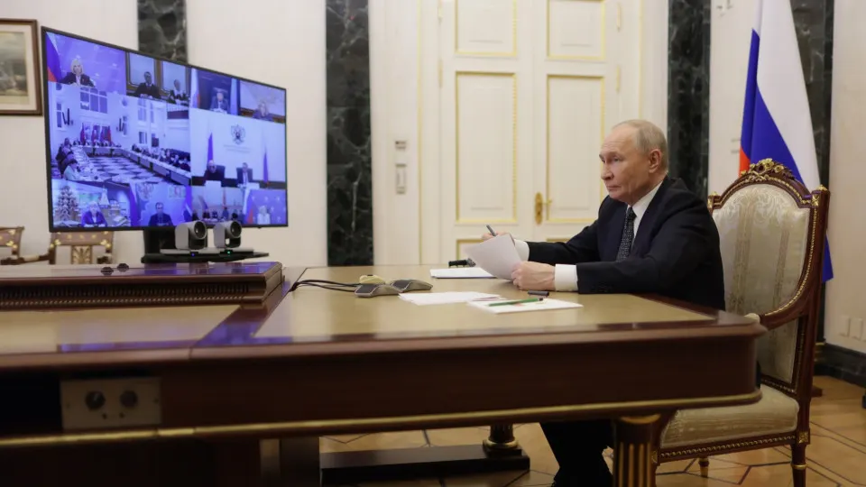 Президент заявил, что по общежитию Старобельского профессионального колледжа в оккупированной Луганской области нанесён преднамеренный удар; по его словам, есть погибшие и пострадавшие, МИД информирует международные организации, Минобороны подготовит предложения по ответу.