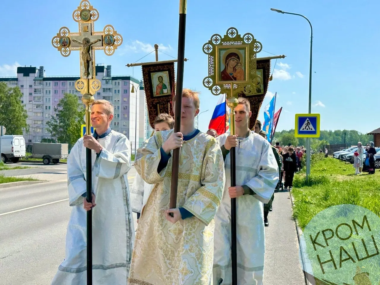 Возобновлена более столетняя традиция крестных ходов к месту утраченной часовни: её местонахождение нашли по старым картам, у памятного знака отслужили молебен и призвали восстановить часовню.