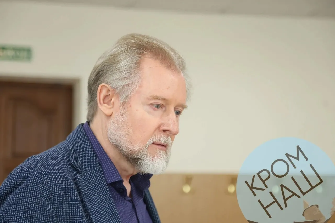 Доктор политических наук Дмитрий Гончаров назвал экспертизу, на которой строится обвинение против Льва Шлосберга, непрофессиональной, предвзятой и не основанной на научных методиках.