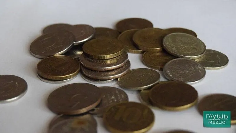 Минэкономразвития прогнозирует рост экономики с 0,6% в 2026 году до 2,4% в 2029 году, инфляцию около 6,8% к концу 2026 года и возвращение к 4% к 2027 году. Инвестиции начнут восстанавливаться в 2027 году; лидерами станут фармацевтика, машиностроение, авиастроение, электроника, туризм, IT и сельское хозяйство.