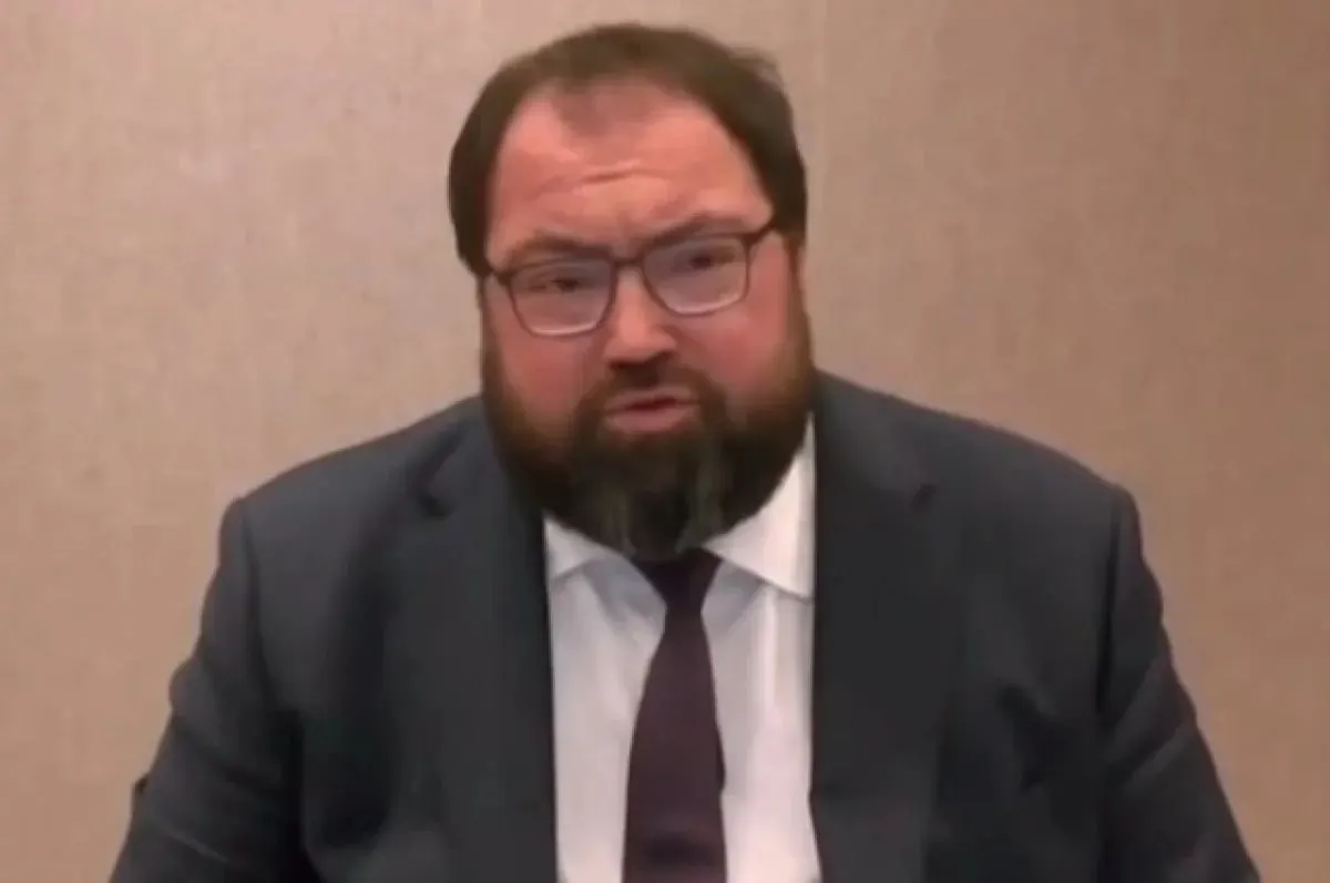 Глава ведомства сообщил, что введение механизма верификации разработчиков может повлиять на доступность локальных приложений на Android; оцениваются риски и разрабатываются меры по минимизации.
