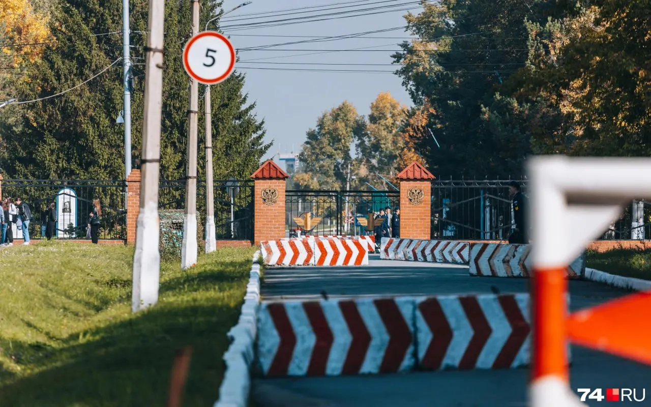 Правительство распорядилось вывести Челябинское высшее военное авиационное училище штурманов из подчинения Военно-воздушной академии: Минобороны остаётся учредителем, реорганизацию должны завершить к 1 сентября 2026 года.