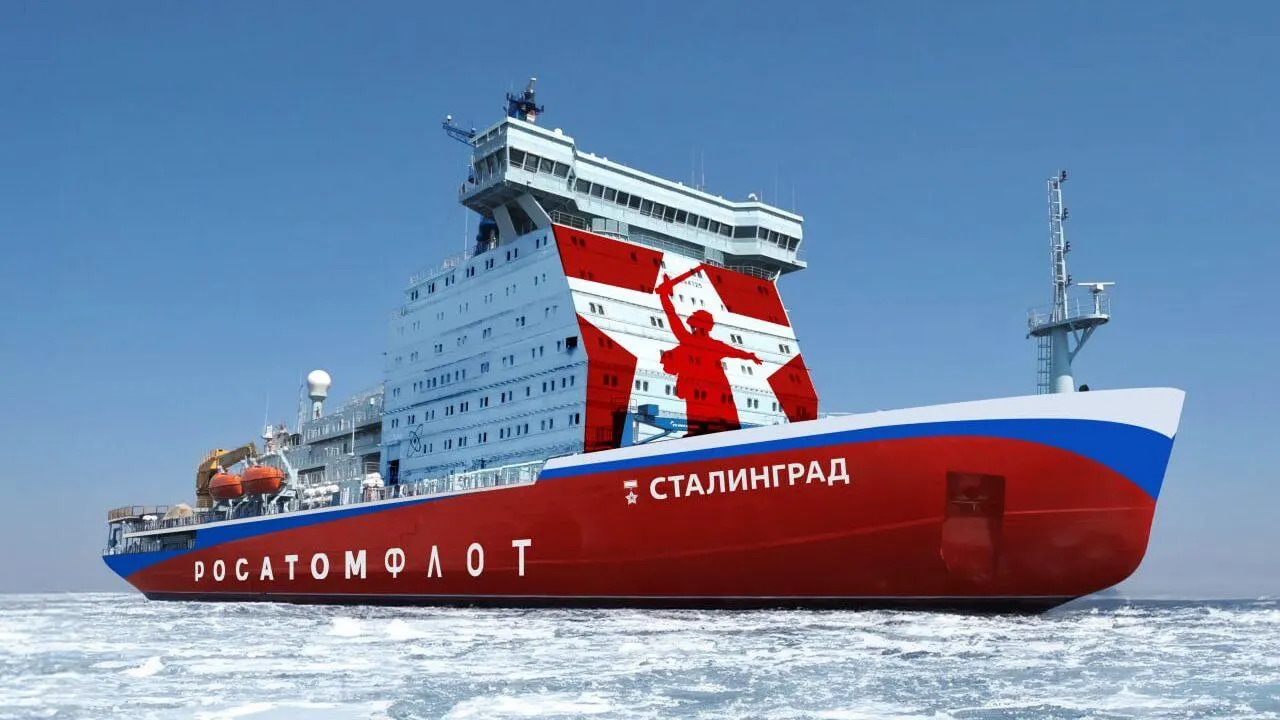 Рассматриваются два варианта: портовый сбор с экспортных грузов или плата до $2,75 за тонну на Северном морском пути в 2027–2035 годах. Ожидаемые поступления — до 138 млрд руб.; стоимость каждого ледокола выросла примерно до 85 млрд руб.