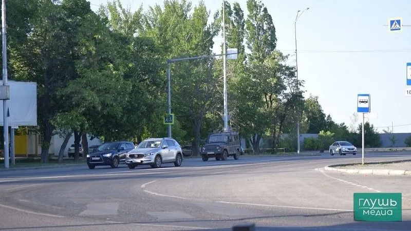 До 2036 года предполагаются новые меры: для пьяных водителей — обязательная диагностика и лечение, для лишённых прав — дополнительные медосмотры и проверка знаний ПДД, а также внесудебные блокировки сайтов с контентом, умаляющим требования безопасности и предлагающим поддельные права и медсправки.
