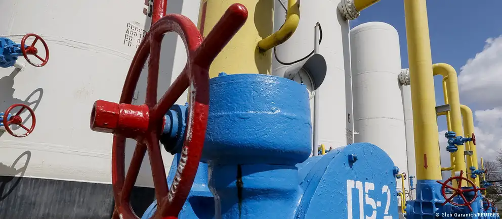 Киев не продлил контракт с «Газпромом», из‑за чего с начала 2025 года прекратился транзит газа в Европу. Серьёзнее всего это сказалось на Молдове; другие страны перенастроили поставки.