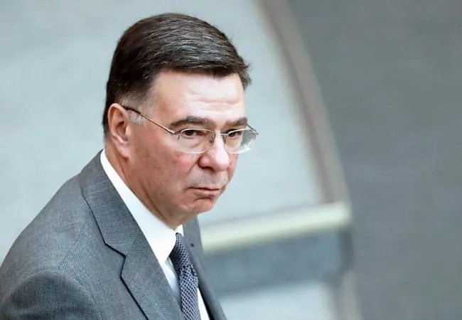 На Петербургском международном экономическом форуме Александр Панкин заявил, что российская экономика устойчива и отвергает определение «бензоколонка».