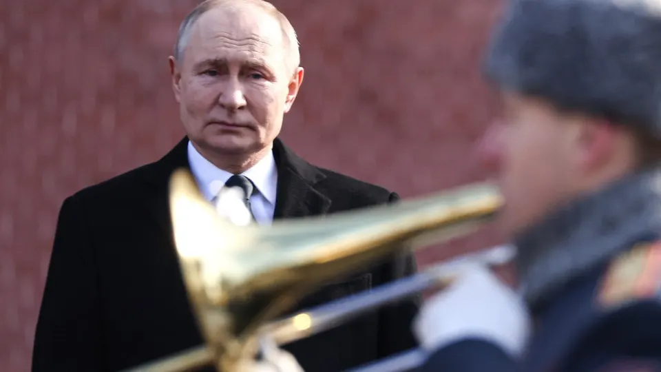 На ПМЭФ президент заявил о возможном применении ракеты «Орешник» по урбанизированным районам Украины, подтвердил стремление контролировать Донбасс и назвал крупные территориальные приобретения, о которых он заявил «за последнее время».
