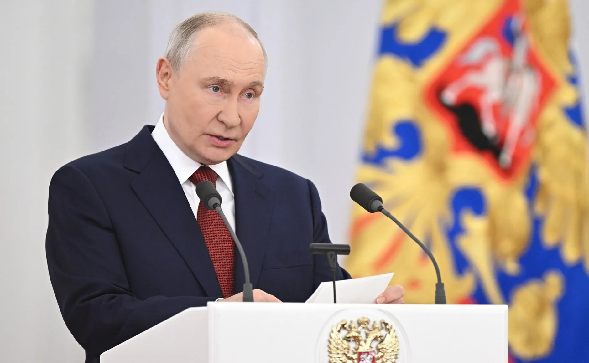 На встрече с депутатами президент обозначил цели по СВО, оценку санкций, бюджетные приоритеты и принцип защиты интересов граждан.