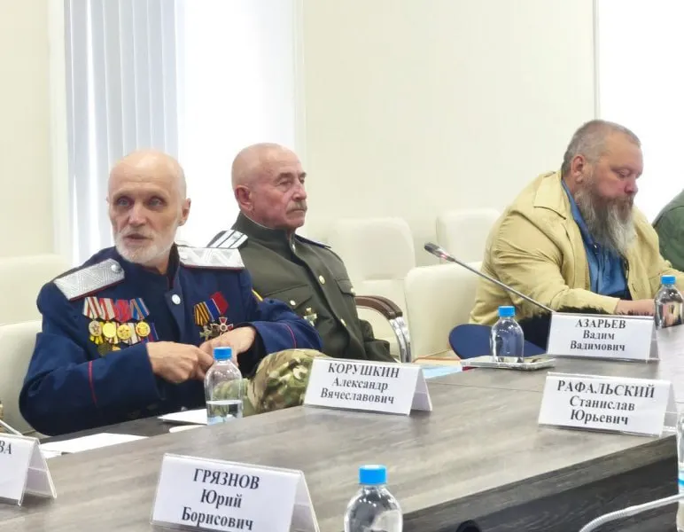 Казачьи общества совместно с муниципальными и региональными властями планируют в 2026 году сформировать реестры казаков в отдельных районах Псковской области и в городе Пскове.
