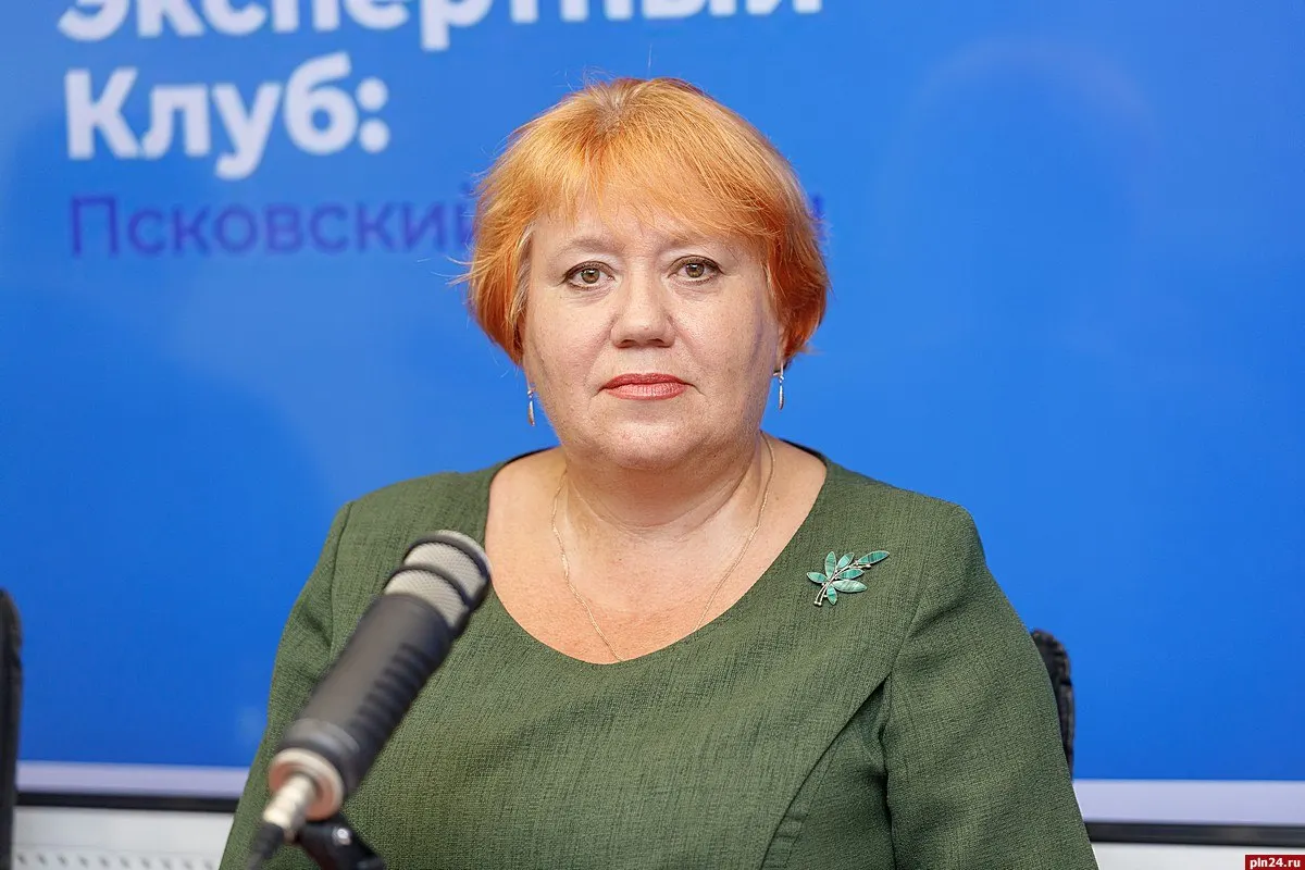 Региональный избирком аннулировал регистрацию кандидата от «Яблоко» за публикацию изображения экстремистской символики; городской суд вынес штраф; подробности по выборам в Псковской области.
