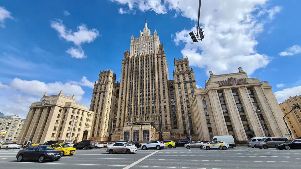 Заместитель министра иностранных дел заявил, что заморозка конфликта возможна только после устранения первопричин кризиса и подчеркивает готовность к дипломатическому урегулированию.